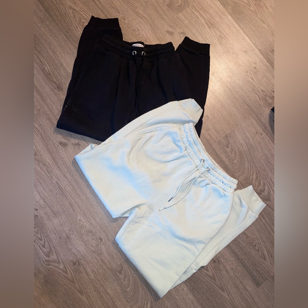 BUNDLE 2 joggers for one price!